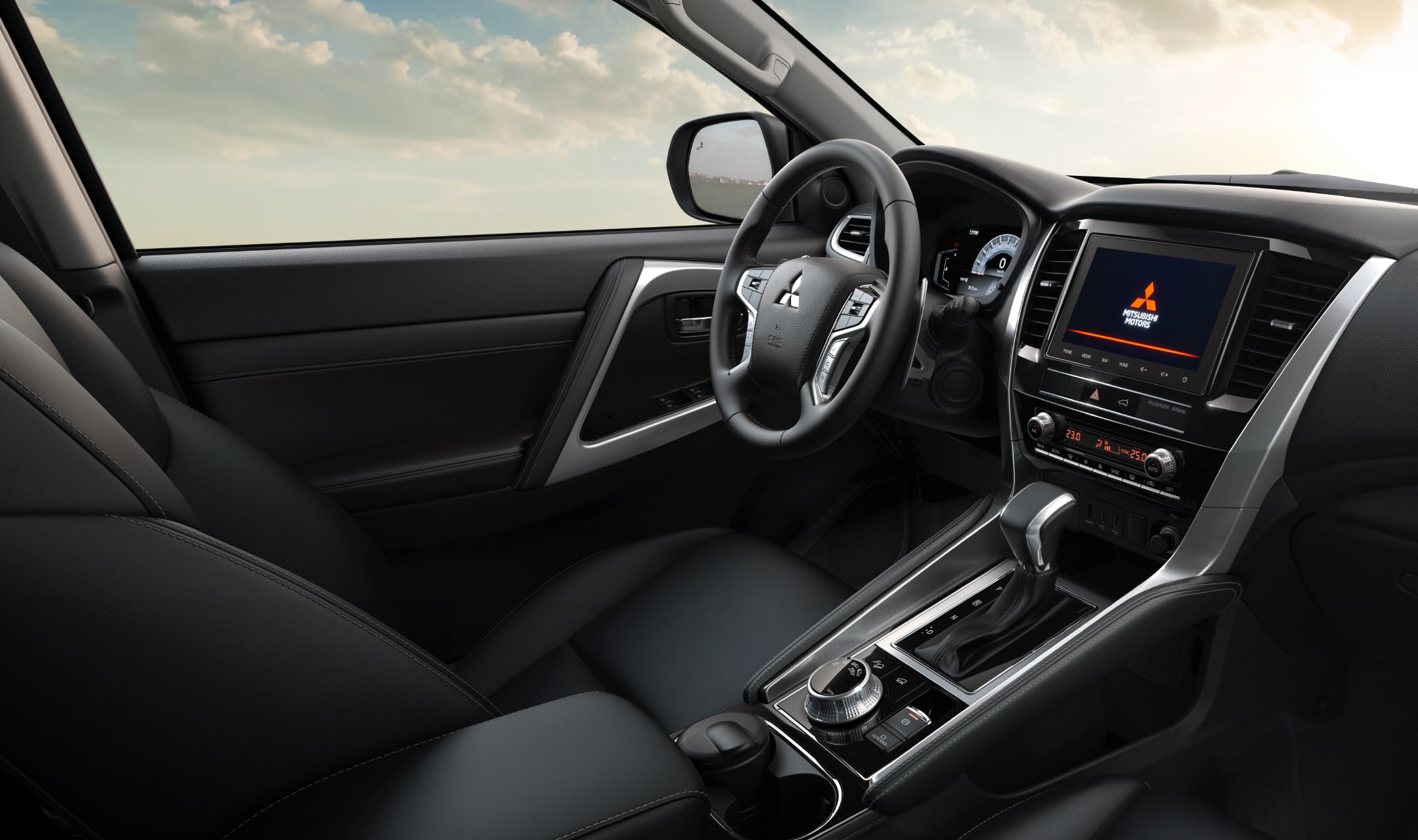 Interior - Mitsubishi Pajero Sport | Luxurious cabin